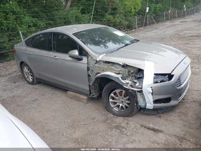 Salvage Ford Fusion Image