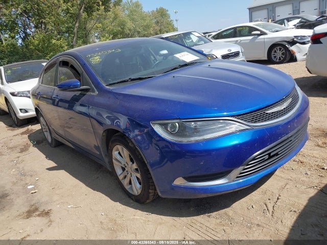 Salvage Chrysler 200 Image
