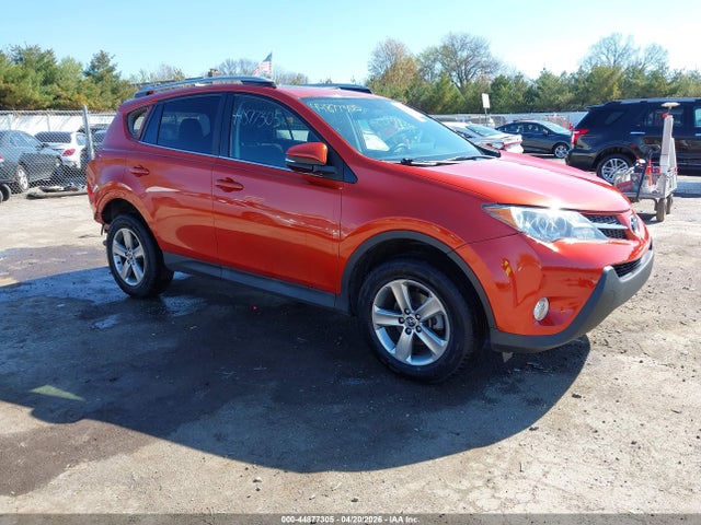 Salvage Toyota RAV4 Image