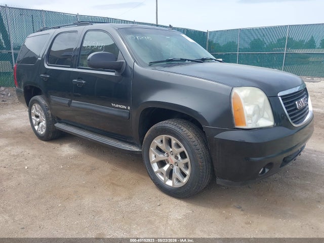 Salvage GMC Yukon Image