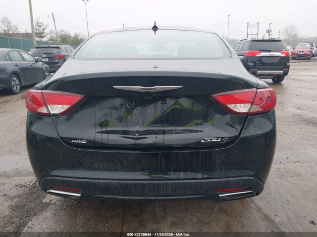 Chrysler 200 S