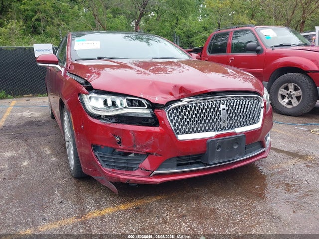Lincoln MKZ Reserve