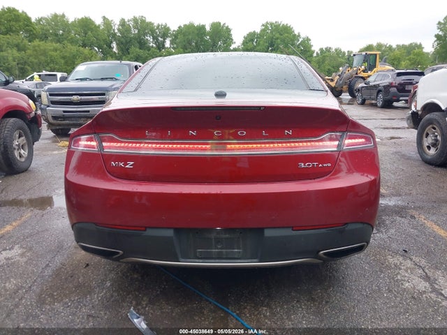 Lincoln MKZ Reserve