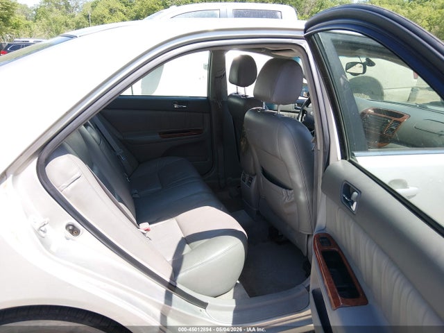 Toyota Camry Xle V6
