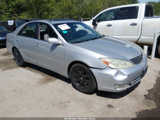 Salvage Toyota Camry Image
