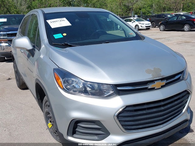 Salvage Chevrolet Trax Image