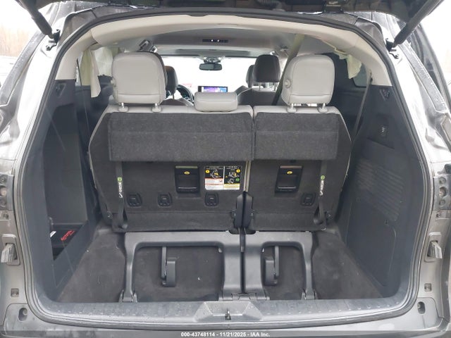 Toyota Sienna Xle