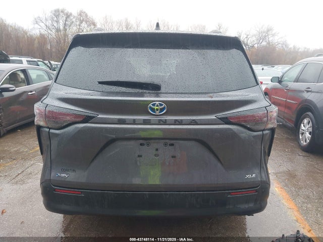 Toyota Sienna Xle