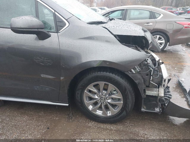 Toyota Sienna Xle