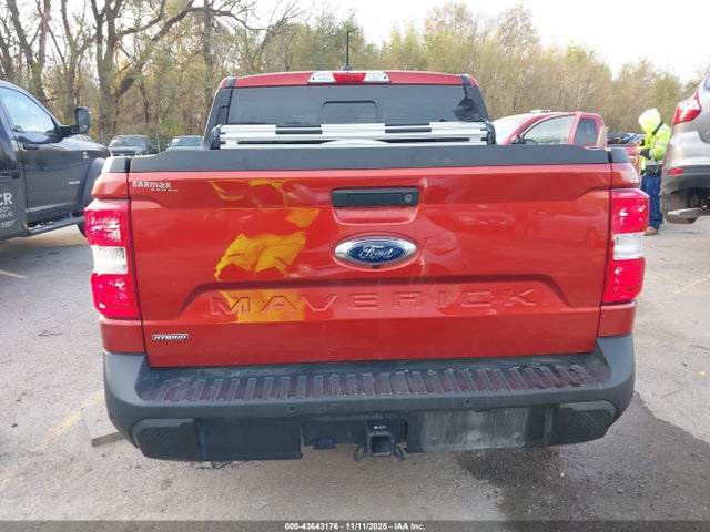 Ford Maverick Lariat