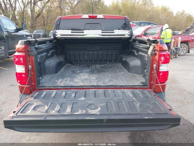 Ford Maverick Lariat
