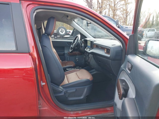 Ford Maverick Lariat