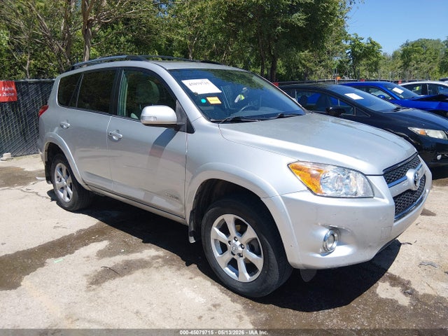 Salvage Toyota RAV4 Image