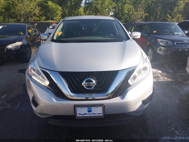 Nissan Murano S