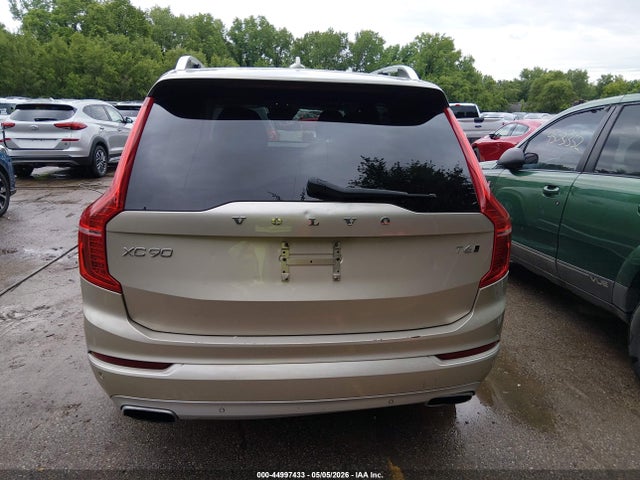 Volvo XC90 T6 Momentum