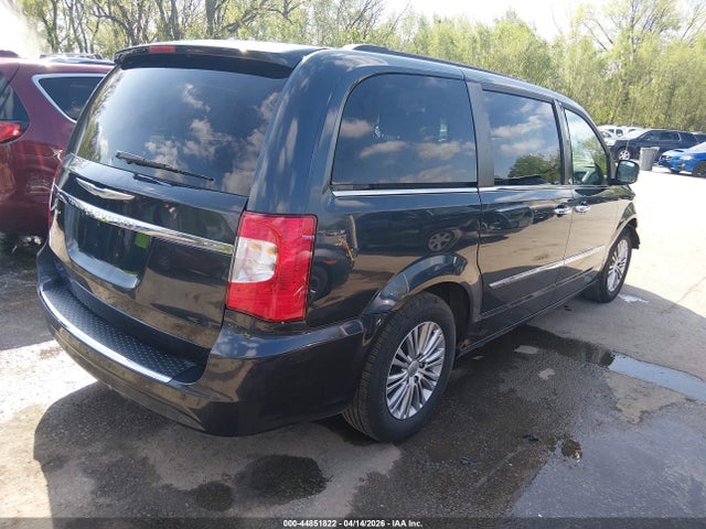 Chrysler Town & Country Touring-l
