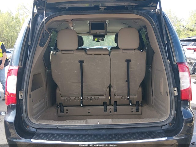 Chrysler Town & Country Touring-l