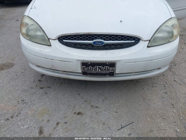 Ford Taurus Se