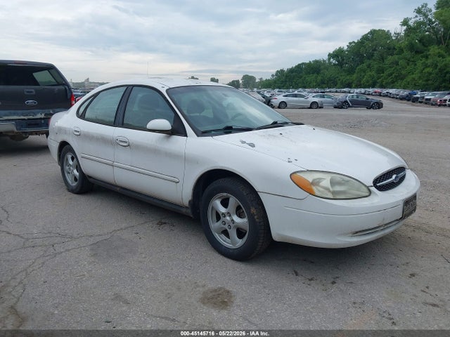 Salvage Ford Taurus Image