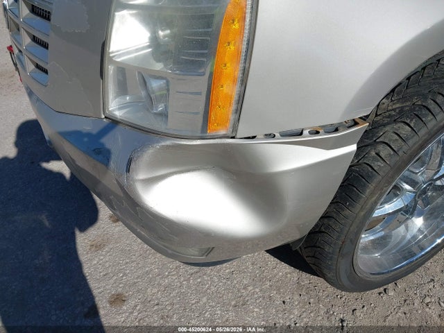Cadillac Escalade Standard