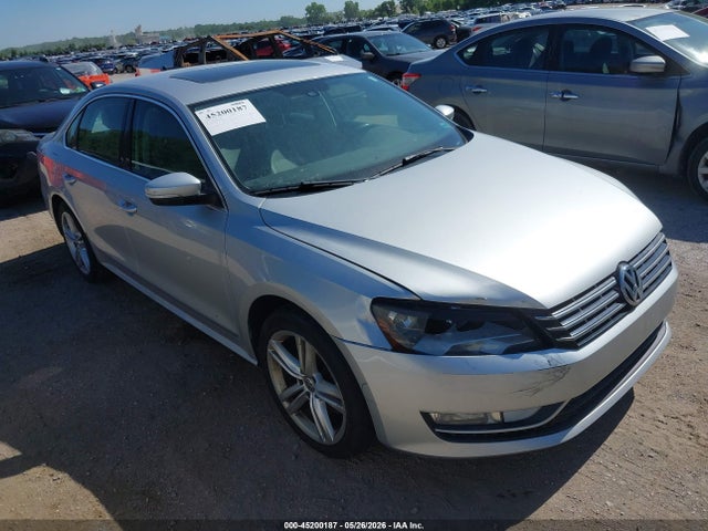 Salvage Volkswagen Passat Image