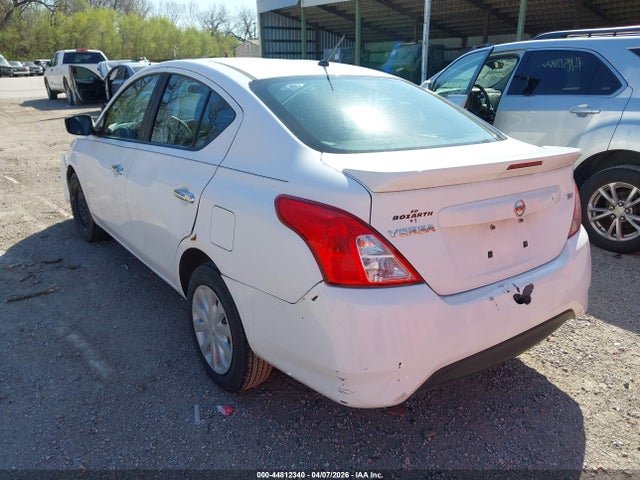 Nissan Versa 1.6 Sv