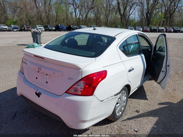 Nissan Versa 1.6 Sv