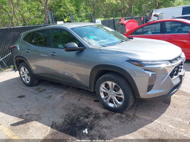 Salvage Chevrolet Trax Image