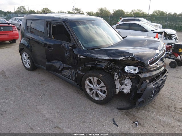 Salvage Kia Soul Image