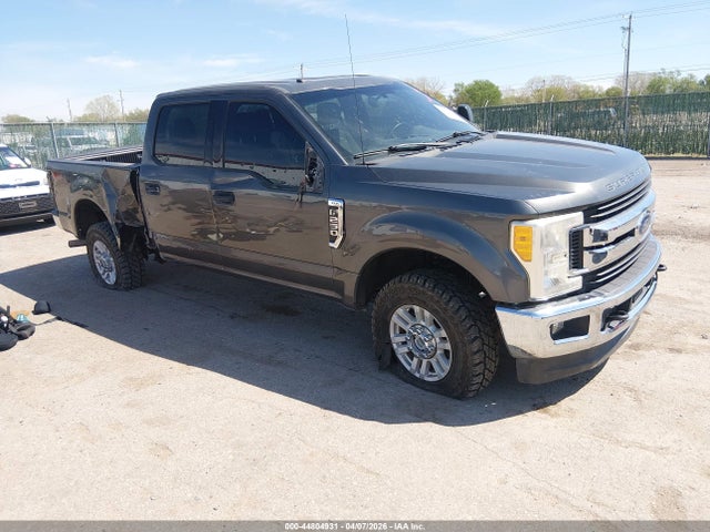 Salvage Ford F-250 Image