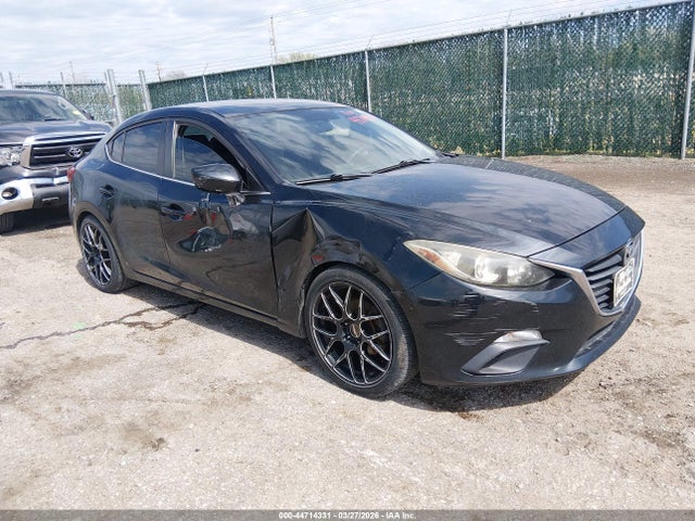 Salvage Mazda Mazda3 Image