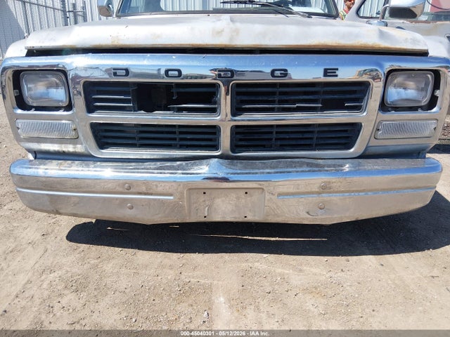Dodge D-series D150