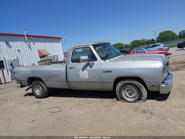 Dodge D-series D150