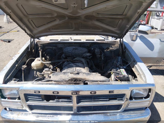 Dodge D-series D150