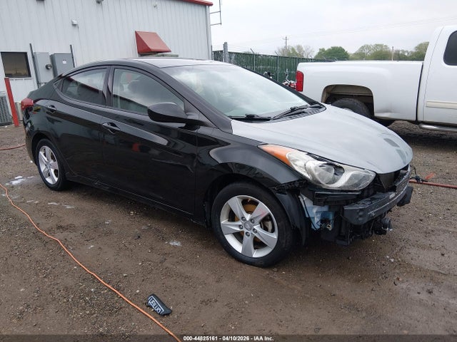 Salvage Hyundai ELANTRA Image