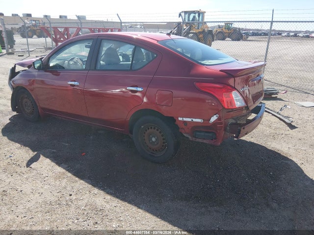 Nissan Versa 1.6 Sv