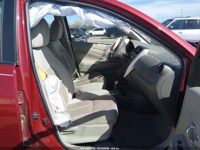 Nissan Versa 1.6 Sv