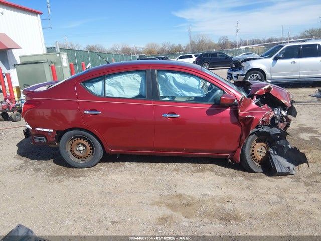 Nissan Versa 1.6 Sv