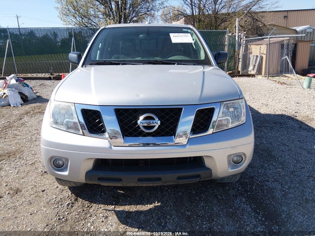 Nissan Frontier Sv
