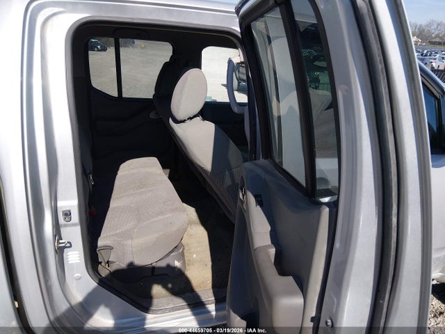 Nissan Frontier Sv