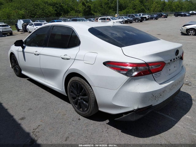 Toyota Camry Le