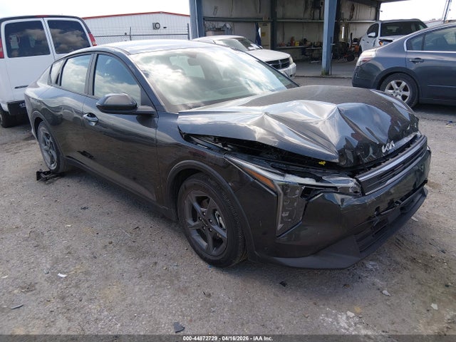 Salvage Kia K4 Image