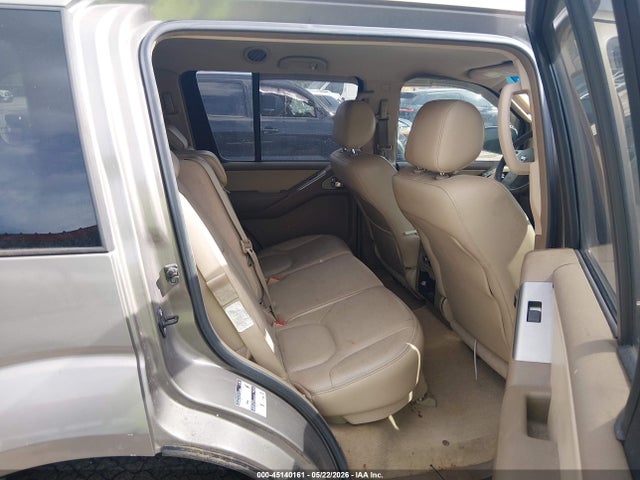 Nissan Pathfinder Se