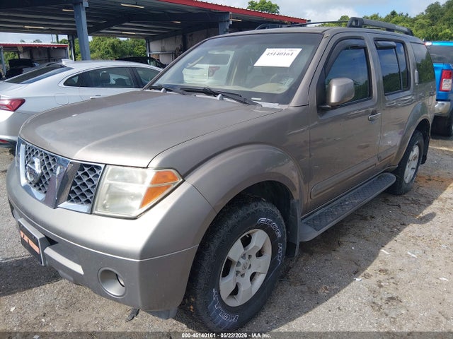 Nissan Pathfinder Se