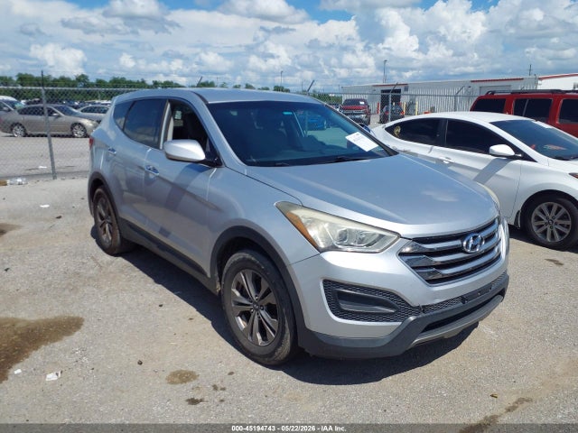 Salvage Hyundai SANTA FE Image