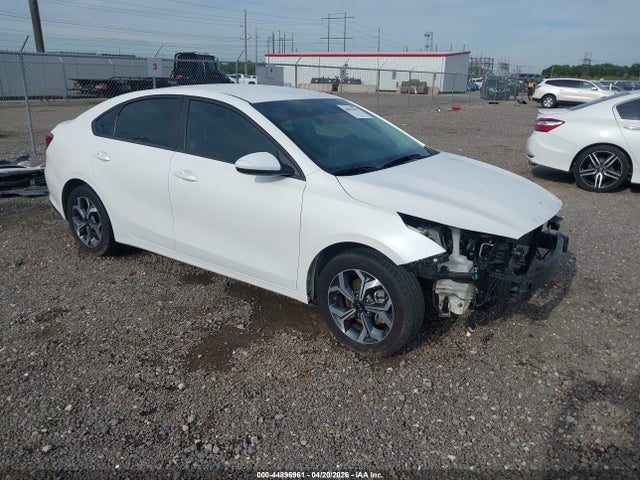 Salvage Kia Forte Image