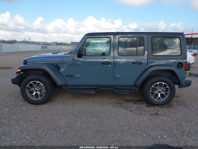 Jeep Wrangler 4-door Sport S 4x4