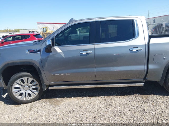 GMC Sierra 1500 4wd  Short Box Denali