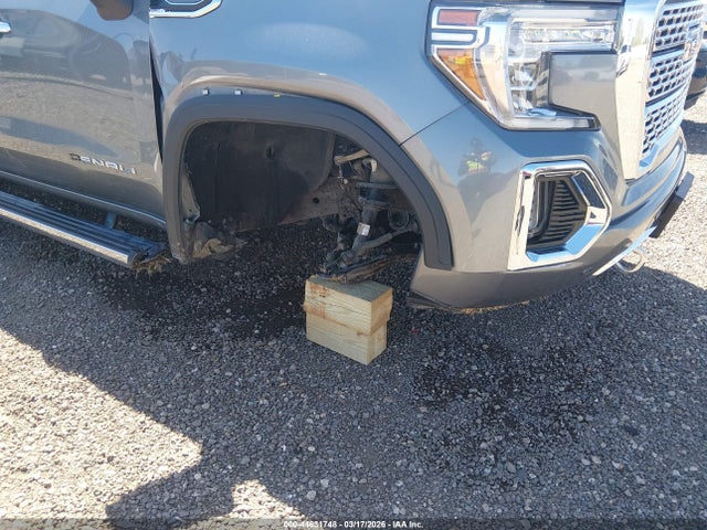 GMC Sierra 1500 4wd  Short Box Denali