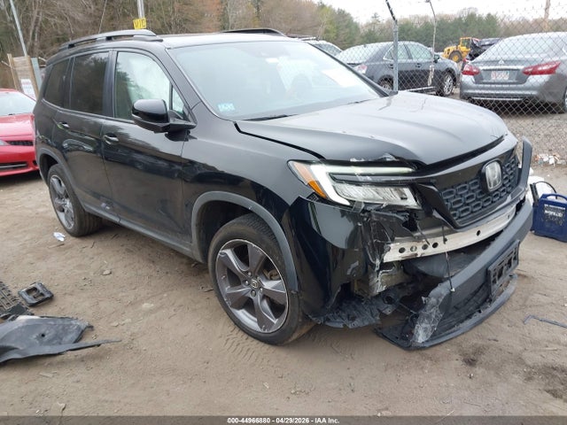 Salvage Honda Passport Image